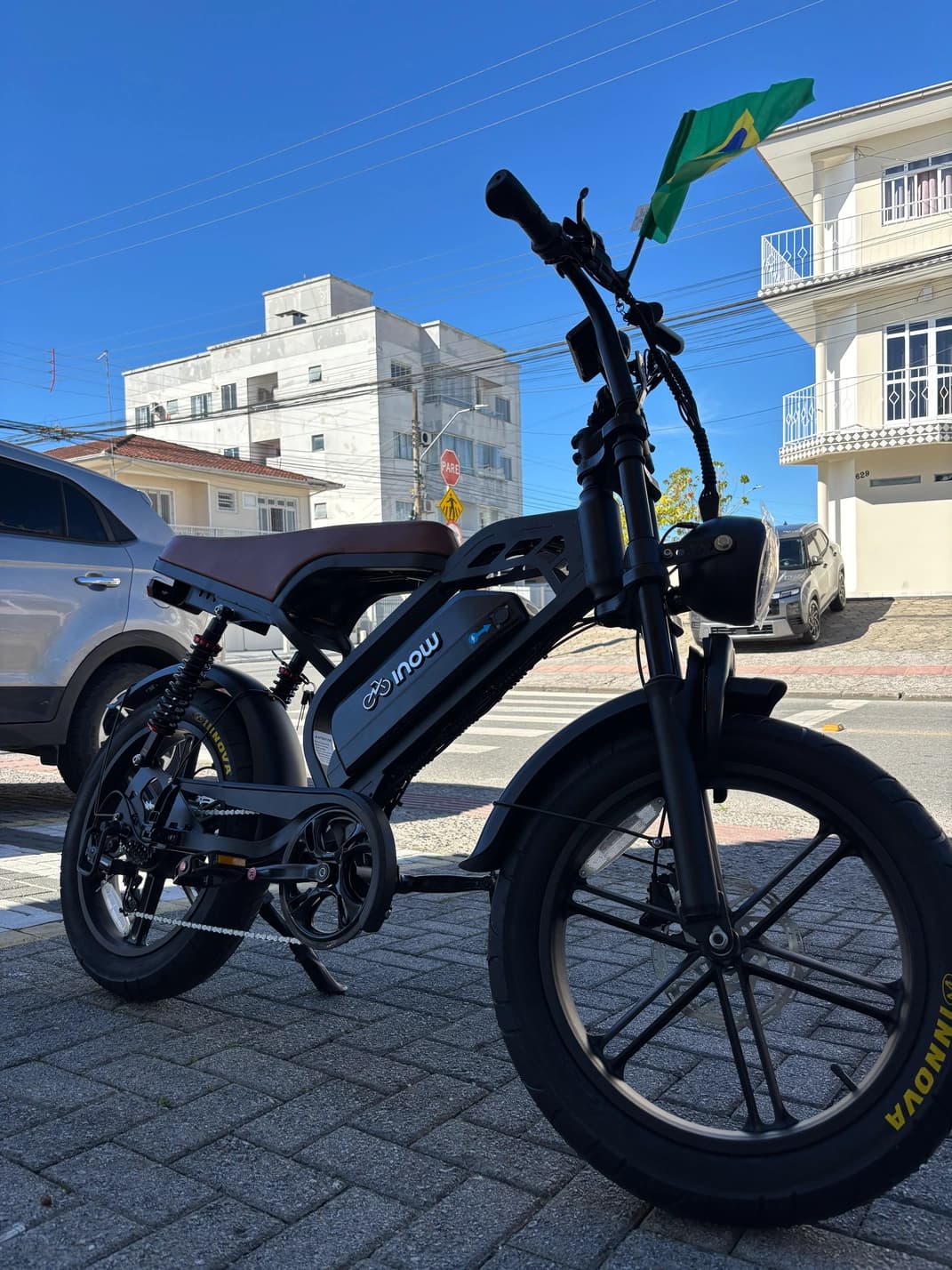 V40 PRO — foto original da Life Eletric
